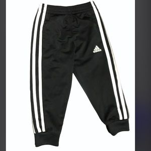 Adidas 2T boy joggers